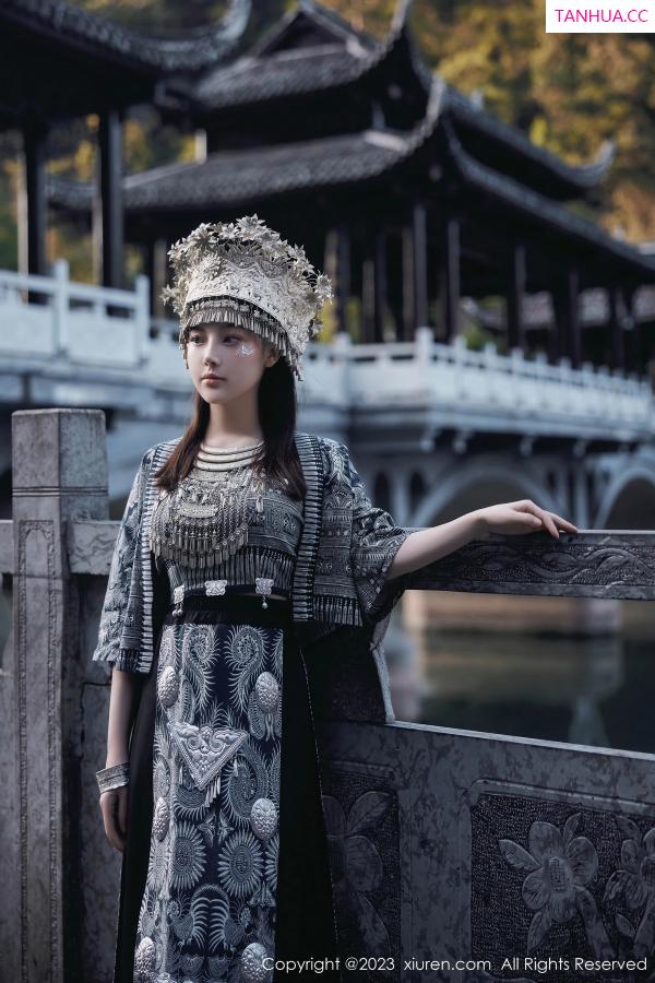 豆瓣酱  [XiuRen]高清写真图 2023.09.27 No.7448 豆瓣酱 苗族服饰第82张图片
